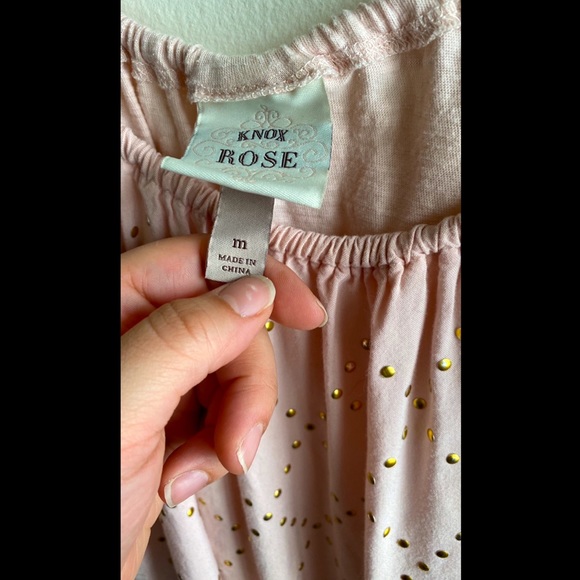 Knox Rose Blush Flowy Tank Top - Picture 2 of 3